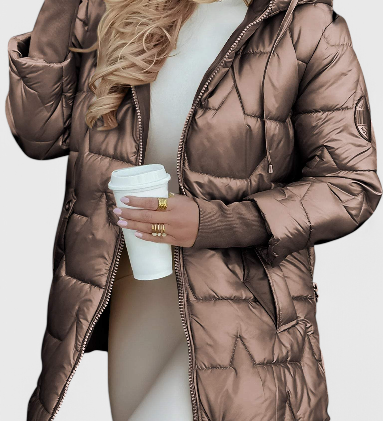 VALENTINA | Chaqueta Aislante Confortable con Capucha