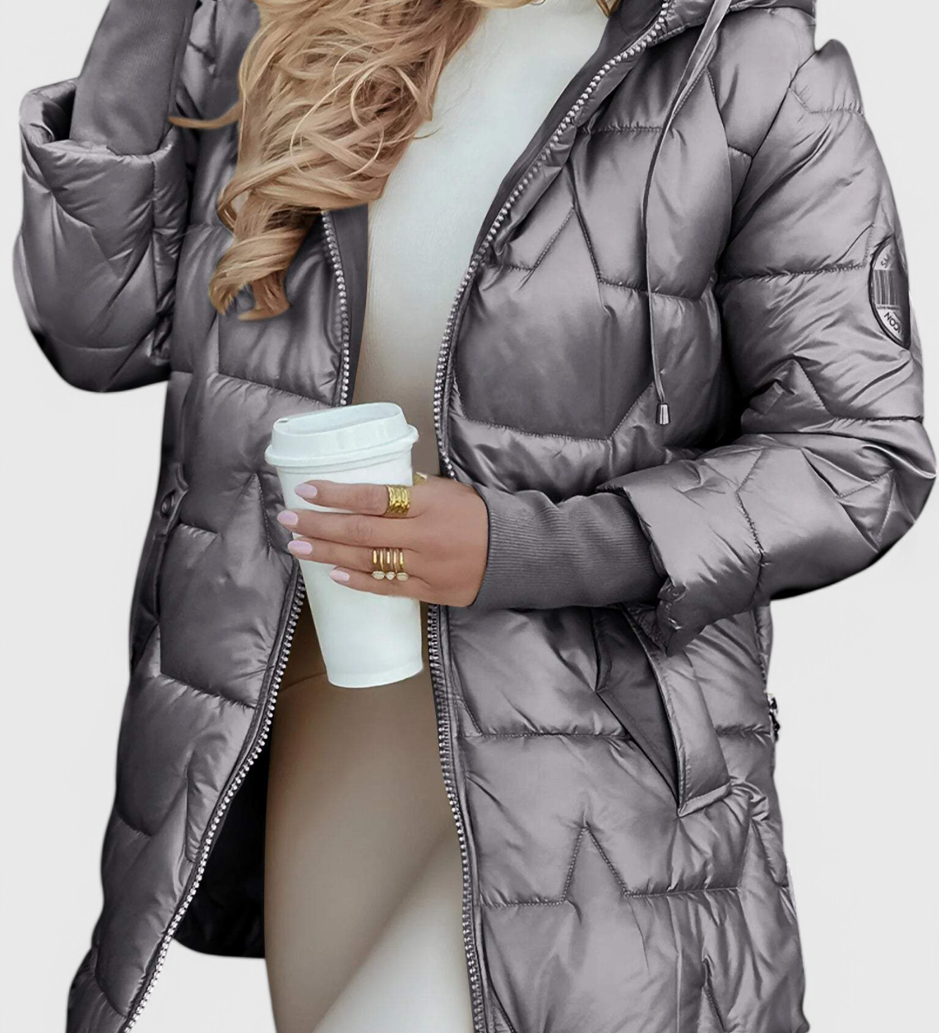 VALENTINA | Chaqueta Aislante Confortable con Capucha